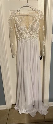 Wedding Dress Lace V-Neck w/Long Sleeves Zipped Back Size 4 Pre-Owned Good Cond. - Image 1 of 4