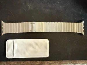 Apple Watch Stainless Steel Link Bracelet Band (38mm 40mm 41mm) - Picture 1 of 8