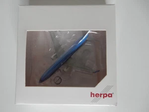 Herpa Wings 1:500 Boeing 737-800 WL Hapag-Lloyd Airport Nürnberg - Bild 1 von 9