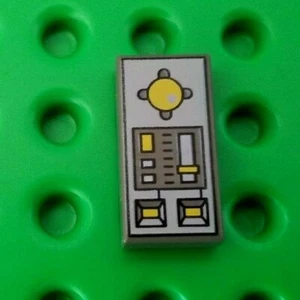 LEGO Computer Video Game Controls Remote Panel Minifigure Gear Tile Cap Smooth - Picture 1 of 1