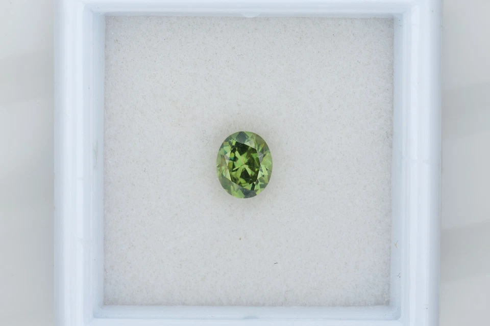 0.52 CT Oval demantoid garnet from Russia - Image 1 of 3