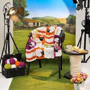 West Yorkshire Spinners Shaun the Sheep Knit Crochet KAL Blanket Yarn Wool Kit - Picture 1 of 7