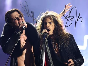 FRAMED YUNGBLUD / STEVEN TYLER Autographed signed 8x10 Photo Reprint  FREE SHIP - Picture 1 of 2