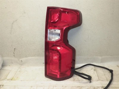 Conjunto de luces traseras derecha Chevrolet Silverado 2500 2020-20023 lámparas LED 7925 Foto 1 de 4