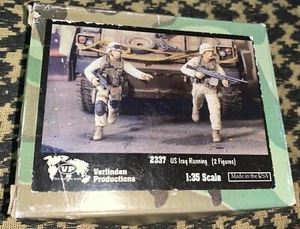 US  Iraq War 2 Figures Soldiers Running Verlinden 1/35 Resin #2337 - Picture 1 of 3
