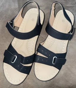Schwarze Damen-Sandalen Größe 42 (US 10) Markenlos  - Bild 1 von 4
