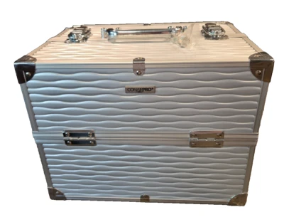 Metal Conair Pro Makeup Trifold Case 1 removeable tray 5 adjustable trays silver — 第 1/4 张图片
