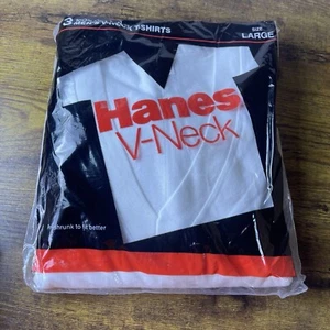 De Colección Años 80 Hanes Blanco Cuello en V Camisas Para Hombre Talla L Paquete de 3 Nuevas Esenciales - Imagen 1 de 7