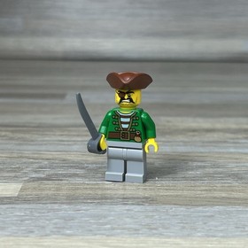 Lego Pirates III Minifigure Pirate Gunner w/ Hat and Sword 70412