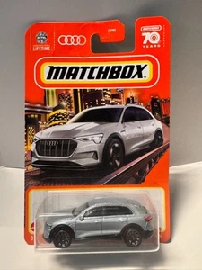 Matchbox Audi E-Tron # 1/100 2023 AUDI/Thailand MB 70 ANNI CARD - Foto 1 di 2