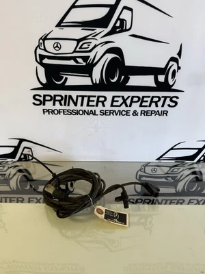 Dodge Sprinter 2500 2007-2009 ABS sensor de velocidad trasero derecho OEM A 906 540 02 17 Foto 1 de 2