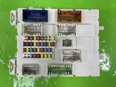 FORD FOCUS MK3 BCM BODY CONTROL MODULE FUSE BOX F1FT14A073ED 2014-2019 C MAX MK2 - Image 1 of 4