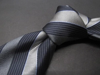 NUEVO CON ETIQUETAS FACONNABLE Corbata de Seda a Rayas Anchas Tonos de Gris CC32 Foto 1 de 4