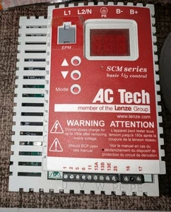 LENZE AC Tech SCM Series SM010S / SM010S (TOTALMENTE NUEVO) - Imagen 1 de 5