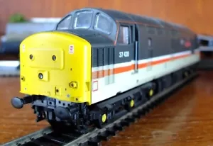 ViTrains V2051 OO gauge BR Class 37 diesel loco in Intercity Triple Grey livery - Picture 1 of 17