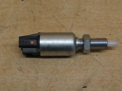 Suzuki Vitara SZ4 2016 1,6 DDIS D16AA - interruptor de embrague 533C (B6) Foto 1 de 3