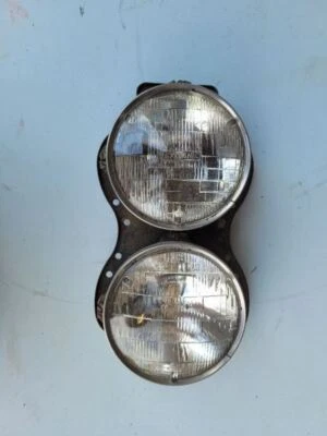 Pontiac Catalina Bonneville 1963 faro canasta de canastilla Foto 1 de 4