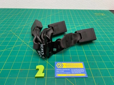 13-19 Cadillac XTS - JUEGO DE PESTILLOS RECEPTOR HEBILLA CINTURÓN DE SEGURIDAD TRASERO OEM Foto 1 de 4