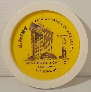 The Mint Hotel und Casino Las Vegas Vintage Kunststoff Untersetzer - Bild 1 von 3