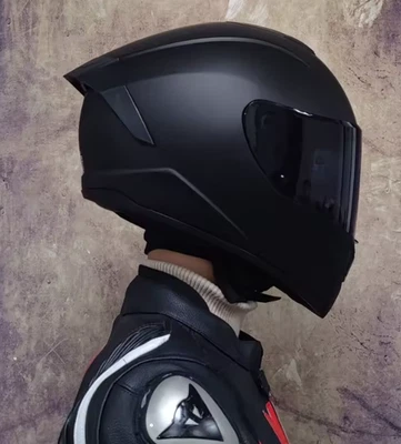 CASCO MOTO UNISEX NERO CARBONIO LUCIDO VISIERA BLU - Immagine 1 di 2