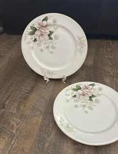 ROCHELLE By Grace China Dinner Plates Made In Japan Set Of 2 Floral Gold Rim - Picture 1 of 7