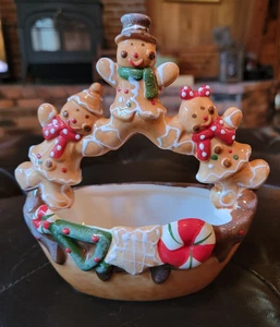 Holiday/Christmas Gingerbread Dish Boy/Girl Cookie, Candy, Basket-Ceramic - Picture 1 of 5