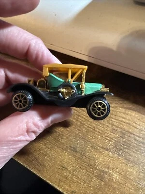 Vintage Miniature 1910 Ford Model T No.304 W/ Removable Top Collectible/Dollhous - Image 1 of 4