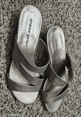 Gold Andrew Geller Womens Low Heal Slide Sandals, Size 6 - Image 1 of 3
