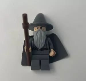 LEGO El Señor de los Anillos Gandalf el Gris Minifigura - Imagen 1 de 2