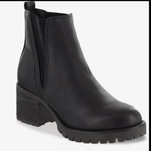 Mia Womens sz 8 Black Jody Chelsea Boot Block Heel Leather Upper New in Box - Picture 1 of 15