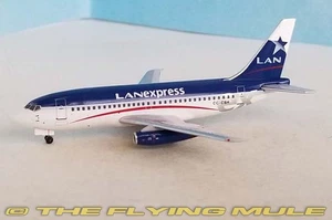 AeroClassics 1:400 737-200 LAN Express CC-CSH - Picture 1 of 1