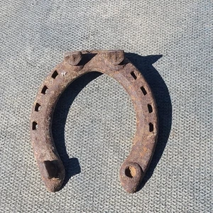 Antique Rustic Iron ICE CLEATS Horse Shoe Old Primitive Rustic Farmhouse - Picture 1 of 10