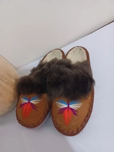 Women's Ladies Hand Made %100 Sheepskin Mules/Slippers UK SIZE 5 EU 38 - Picture 1 of 11