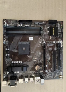 Placa base GIGABYTE GA-AB350M-D3H defectuosa - Imagen 1 de 3