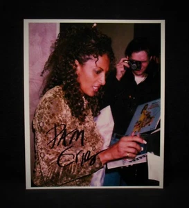 PAM GRIER-Fotografía Autografiada De Colección 8x10-Símbolo Sexual-Blaxploitation-Sexy - Imagen 1 de 1