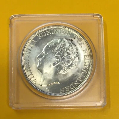 1944 Curacao Silver 2.5 Proof, 1973 Panama 6 coin Proof Set & others See Below - Image 1 of 4