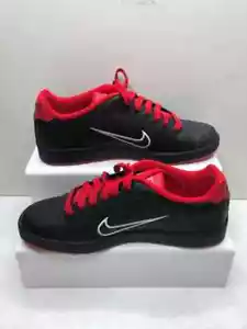 Nike Court Tradition 2 For Me Größe 8. Schwarz / Rot - Bild 1 von 8