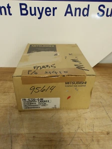 MITSUBISHI FREQROL E700 INVERTER DIMENSIONI COMPATTE FR-E720-0.4K, #430322G NUOVO CON SCATOLA - Foto 1 di 12