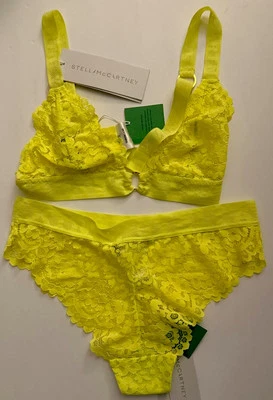 NUEVO CON ETIQUETAS RARO Conjunto de sujetador y calzoncillo para damas Stella McCartney amarillo sexy encaje pequeño Foto 1 de 4