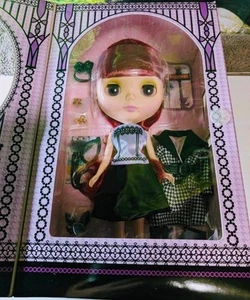 NEW Neo Blythe Doll Natasha Moore Takara Tomy Hasbro Limited Fashion Collectible - Picture 1 of 5