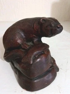 Vintage Hand Made Resin Otter with Fish Statue Ornament 10x9 cm (B3) - Picture 1 of 9