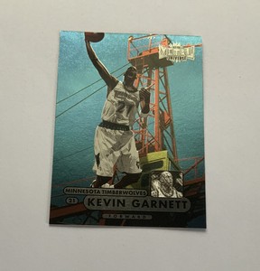 KEVIN GARNETT 1997-98 SKYBOX METAL UNIVERSE #41 MINNESOTA