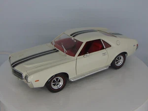 ERTL 1968/69 CHRYSLER AMX 1:18 - Picture 1 of 9