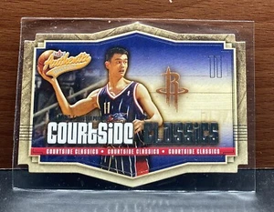 Yao Ming Fleer Authentix 2003-04 "Courtside Classics" Karte #4 - Bild 1 von 2