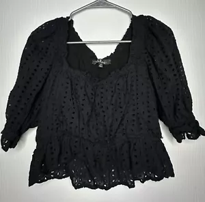 Lulu’s black eyelit peplum crochet 3/4 sleeve crop top women’s medium - Picture 1 of 7