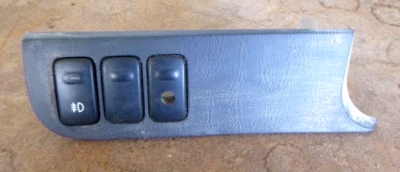 Hyundai Sonata 5/96-4/98 Fog Light Switch - Image 1 of 3