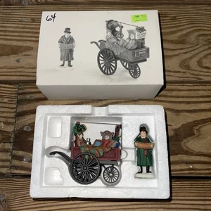 Vintage Department 56 Heritage Village Chelsea Market Curiosities Monger Set - Picture 1 of 5