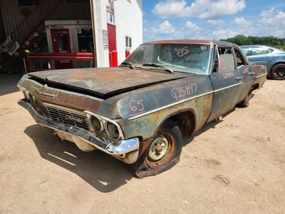 Driver Front Window Regulator Manual 4 Door Fits 1965 CHEVROLET 1256147 - Image 1 of 4