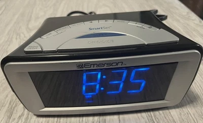Emerson CKS9031 Smart Set Reloj despertador dual Radio AM/FM Probado y funciona Foto 1 de 4