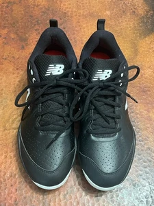 Neu ohne Etikett New Balance schwarz Fastpitch Softball Herren/Jugend Metall Stollen Größe 8,5 - Bild 1 von 6